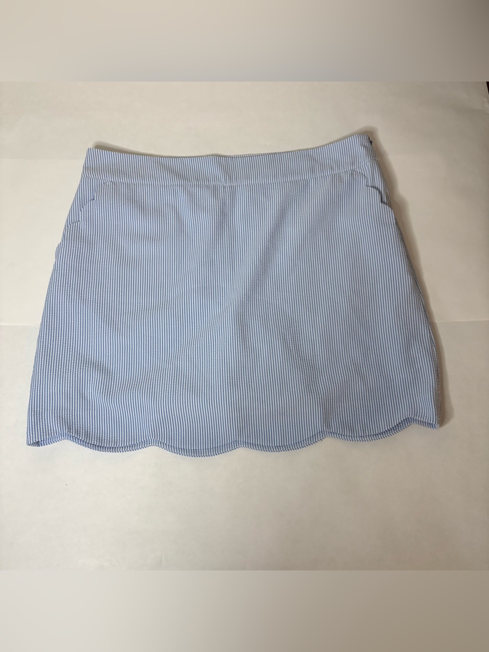 Vineyard Vines Performance Light Blue Striped Seer Shucker Scallop Hem Skirt 12